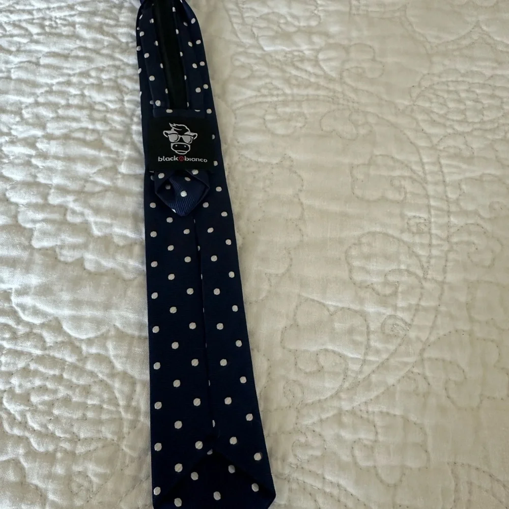 Boys Navy Blue Polka Dot Tie
